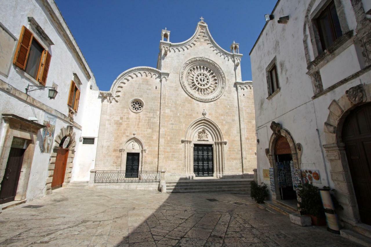 Ostuni Centro Villa Bagian luar foto