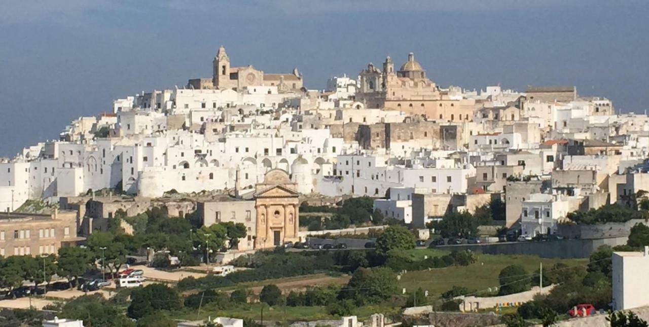 Ostuni Centro Villa Bagian luar foto